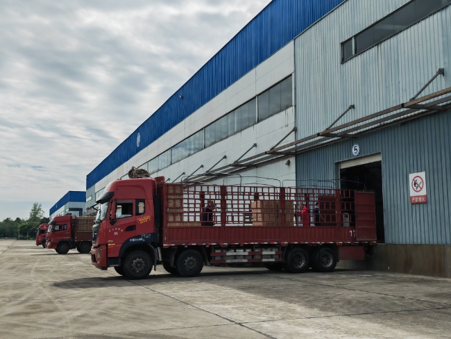 緊急調(diào)配第一批3.2萬(wàn)件救災(zāi)物資支援地震災(zāi)區(qū)。四川省應(yīng)急管理廳供圖