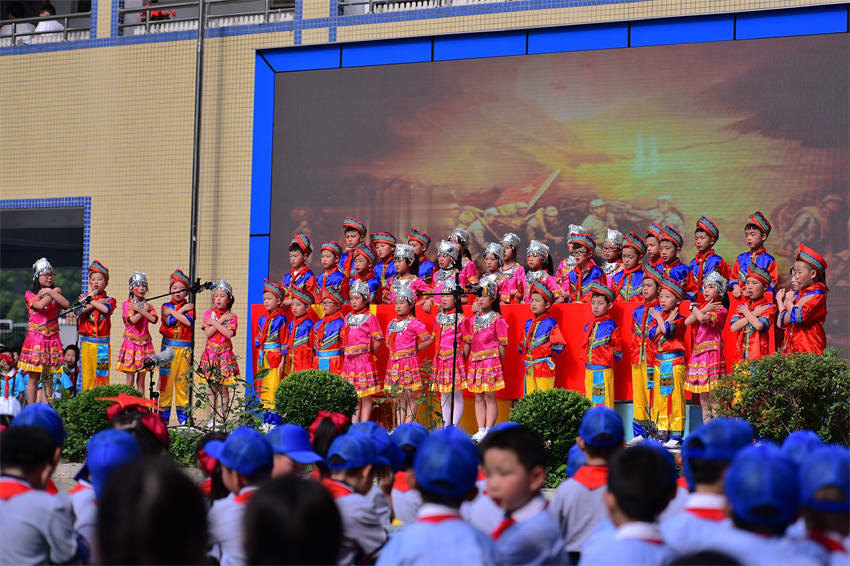 成都市回民小學民族文化活動。成都市民宗局供圖