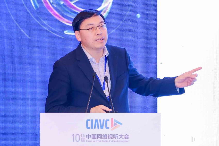 國(guó)務(wù)院國(guó)有資產(chǎn)監(jiān)督管理委員會(huì)新聞中心副主任、《國(guó)資報(bào)告》雜志社總編輯閆永。主辦方供圖