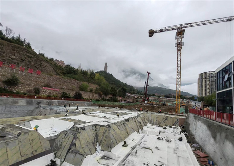 高原病防治研究基地（阿壩）施工現(xiàn)場(chǎng)。宋柳卿攝