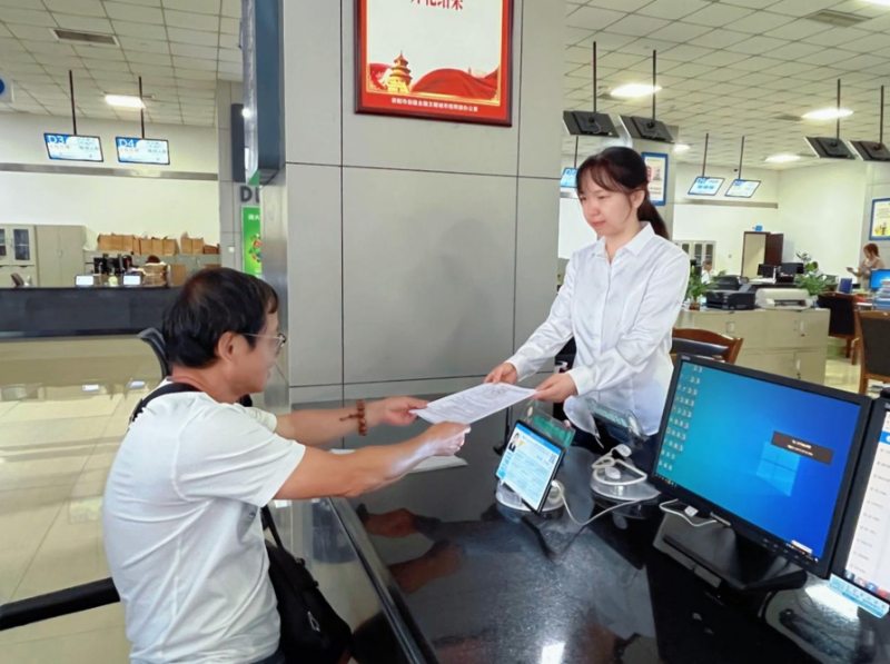 辦理現(xiàn)場(chǎng)。資陽(yáng)市雁江區(qū)委宣傳部供圖