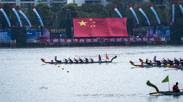 鳳舟賽的旺蒼隊(duì)。旺蒼縣融媒體中心供圖