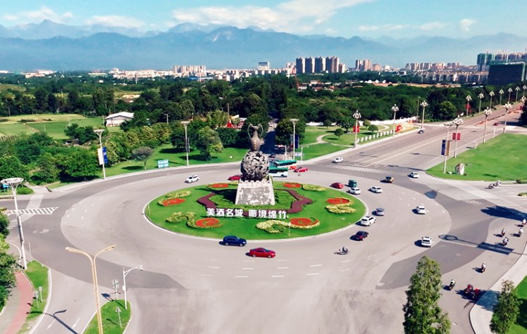 綿竹城市一角。綿竹市融媒體中心供圖