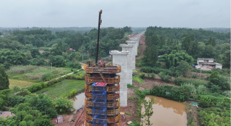 施工現(xiàn)場。姚陽攝